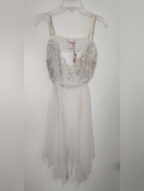 victoria secret lingerie Size XL White Silver NEW READ